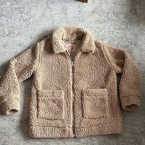 Levi’s, women’s size XL Sherpa jacket , tan colored